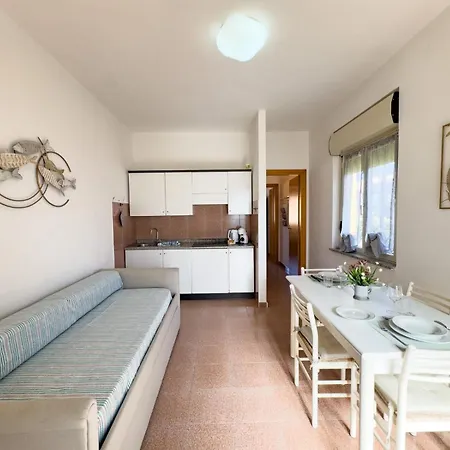 Iside, A Pochi Passi Dal Centro Ferienhaus