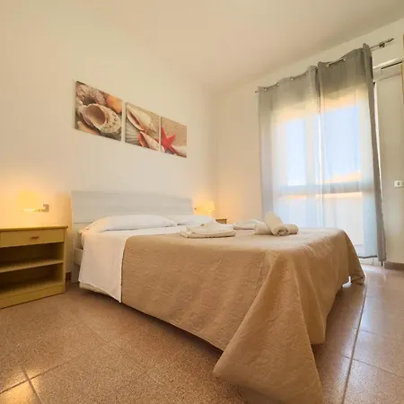 Iside, A Pochi Passi Dal Centro בית נופש *