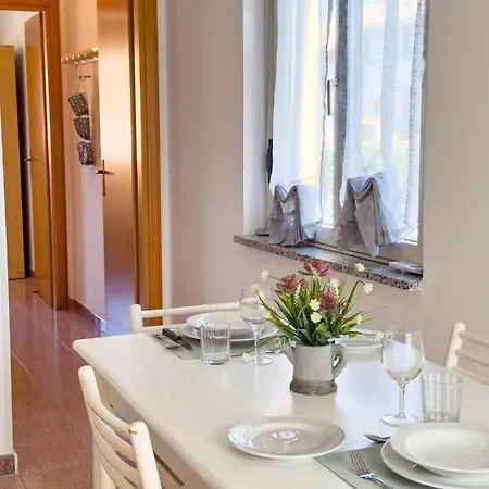 Iside, A Pochi Passi Dal Centro *