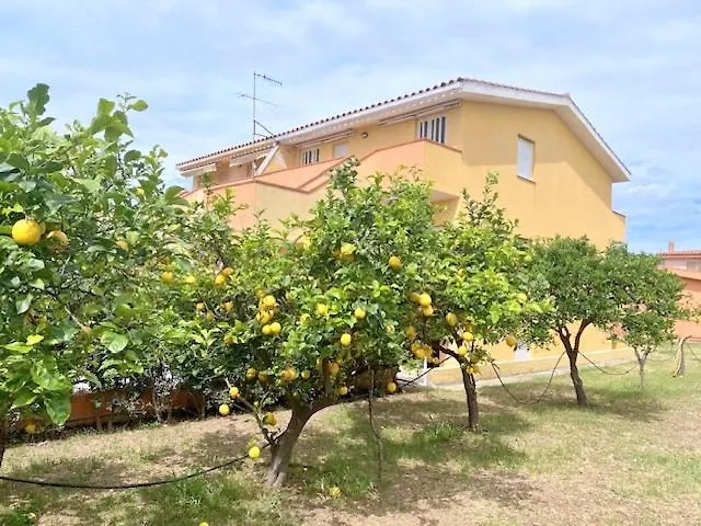 Semesterbostad Iside, A Pochi Passi Dal Centro Villasimius