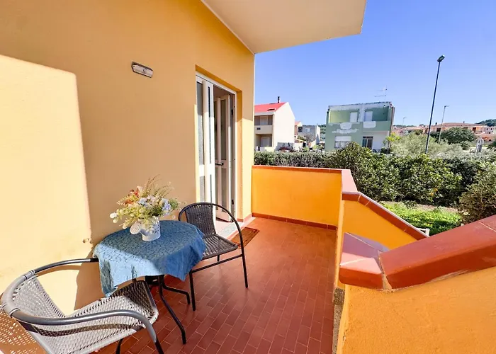 Iside, A Pochi Passi Dal Centro Semesterbostad *