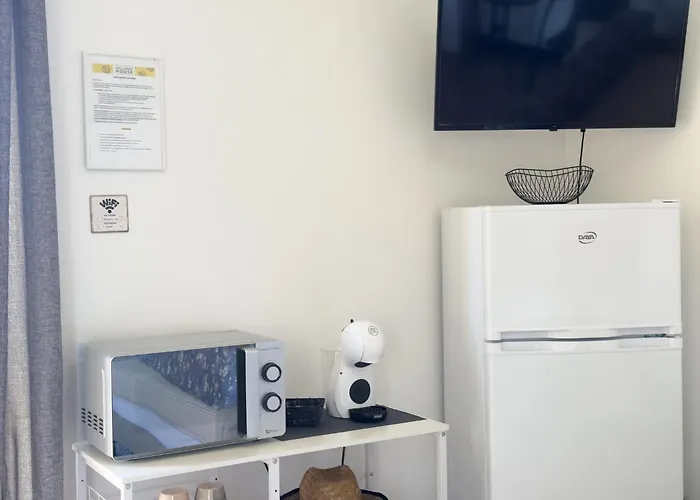 Iside, A Pochi Passi Dal Centro Semesterbostad *